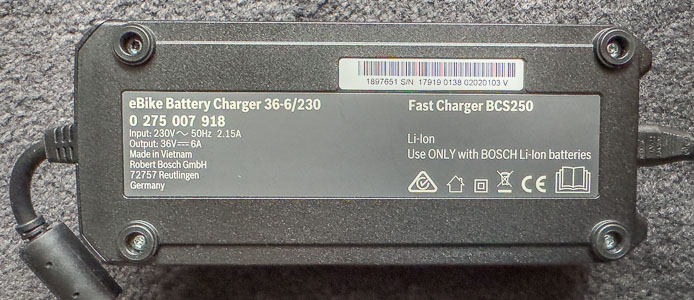 Bosch Fast Charger BCS250 6A Ladegerät