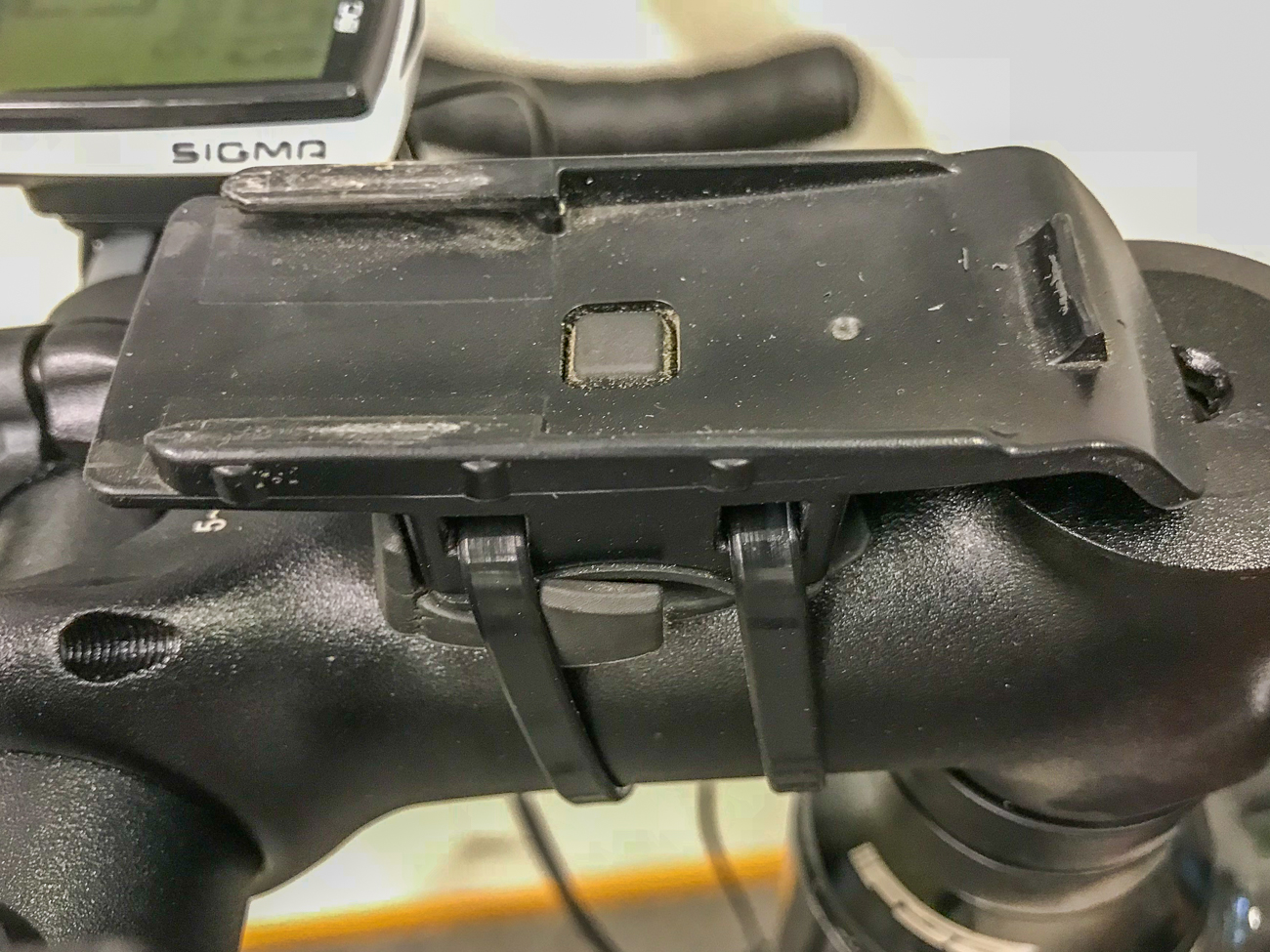 Halter für meine GPS-Geräte Garmin GPSMap 62S und Oregon 550