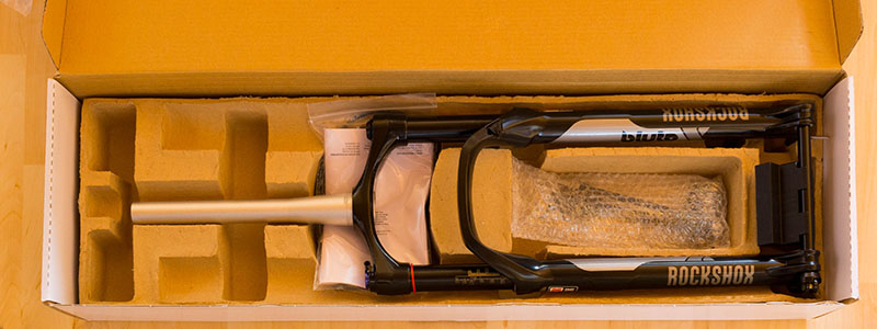 Rock Shox Bluto RL Solo Air Fatbike 26" Federgabel, PM 15QR Maxle Lite, inkl. PushLoc