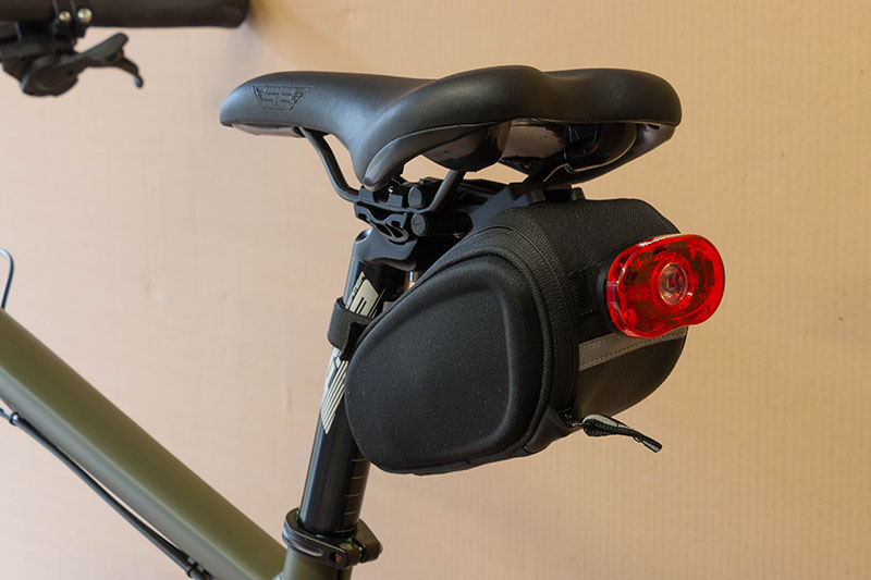 Smart LED-Rücklicht Superflasch am Wedge Pack Medium