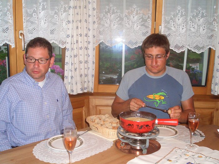 In den See mit ihnen, mit einem Gewicht an den F&uuml;&szlig;en ;-)