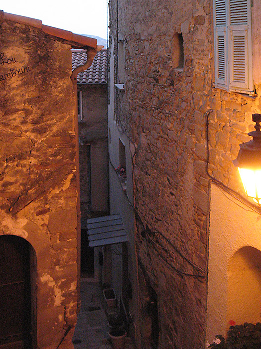 Sch&ouml;ne alte Gem&auml;uer