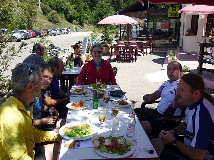 Schon wieder essen, diesmal aber teuer und schlecht :-(