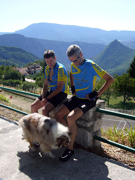 Joachim uns Sepp sind wieder Mal auf den Hund gekommen