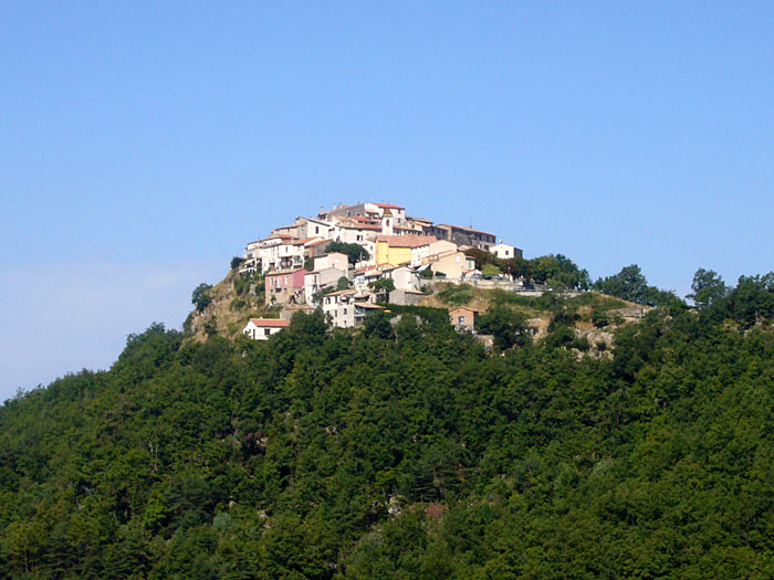 Sch&ouml;n gelegenes Dorf