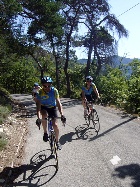 Die Meute lauert hinter mir