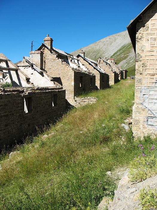 Alte Milit&auml;rgeb&auml;ude