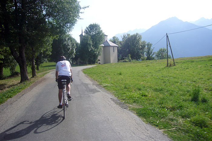 Eine von vielen Kirchen am Wegesrand
