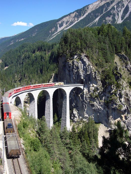 Da f&auml;hrt der Zug rein ...