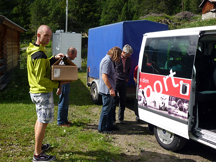 F&uuml;r Bj&ouml;rn ist es wie Weihnachten ;-)
