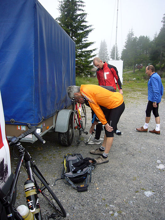 Die R&auml;der werden betriebsbereit gemacht