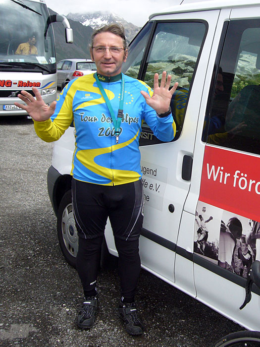 ... um dem wartenden Carlo die Autoschl&uuml;ssel zu bringen