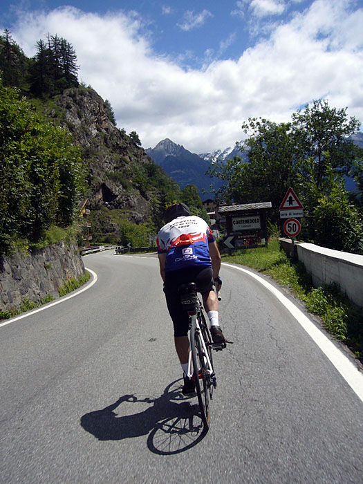 Wieder runter ins Tal, nur gut, das ein Vern&uuml;nftiger voraus f&auml;hrt ;-)