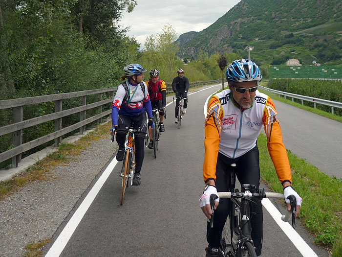 Es geht immer leicht bergab, da k&ouml;nnen wir flott dahin rollen