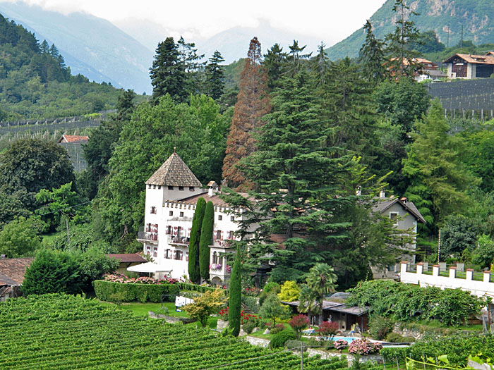 ... wohnen in bescheidenen H&uuml;tten ;-)