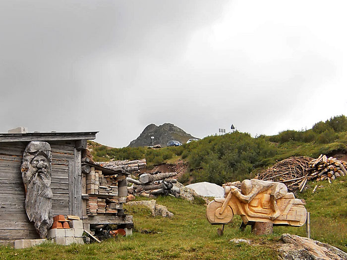 Denkmal f&uuml;r den langsamen Motorradfahrer ;-)