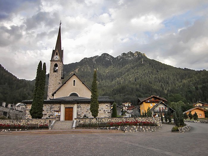 Die Kirche von Tonadico