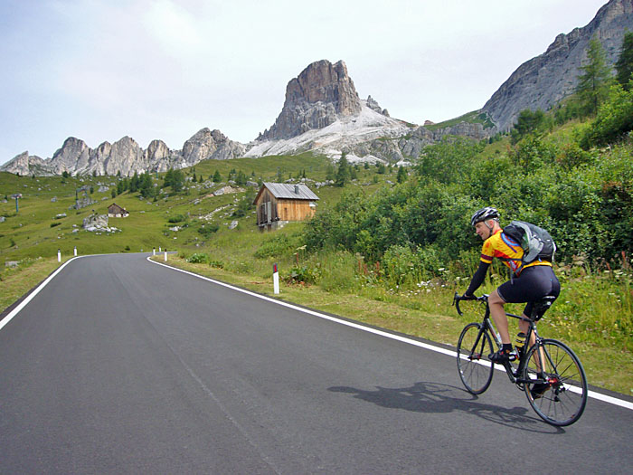 Bj&ouml;rn radelt locker rauf ...