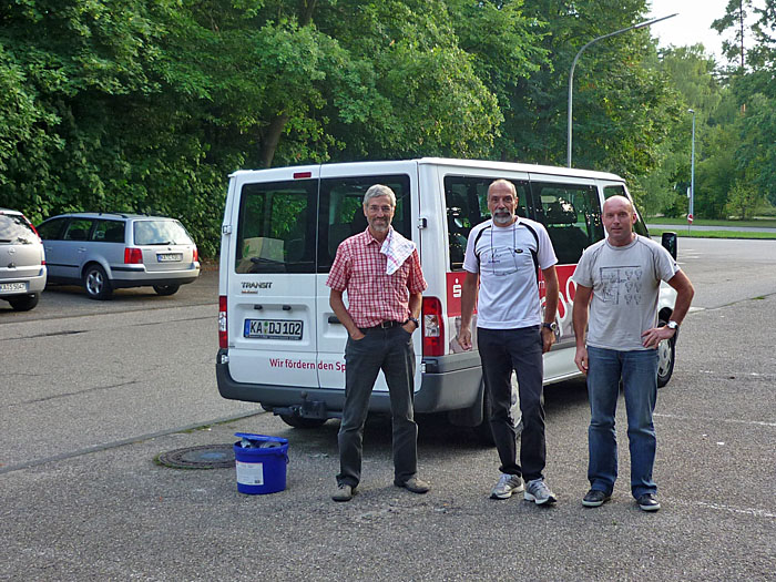 Ankunft in KA, jetzt m&uuml;ssen wir noch das Auto putzen