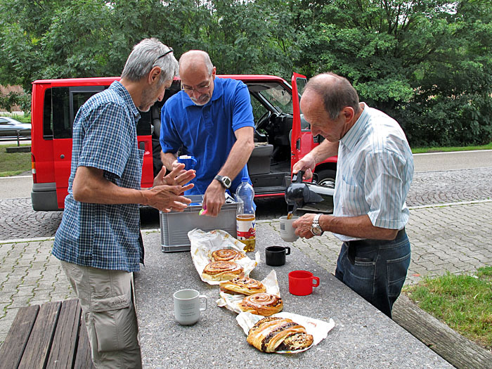 Fr&uuml;hst&uuml;ck an einem AB-Parkplatz