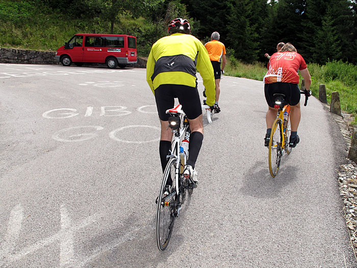 ... fahren zumindest 2 von uns leichter hinauf