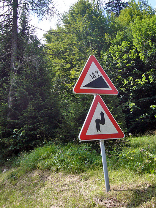 Solche Schilder schrecken uns nicht mehr ;-)