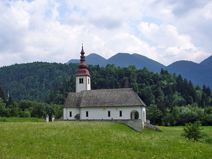 Dunkle Wolken drohen mit Regen
