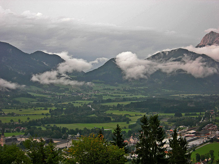 Alles nass, von Berg bis Tal