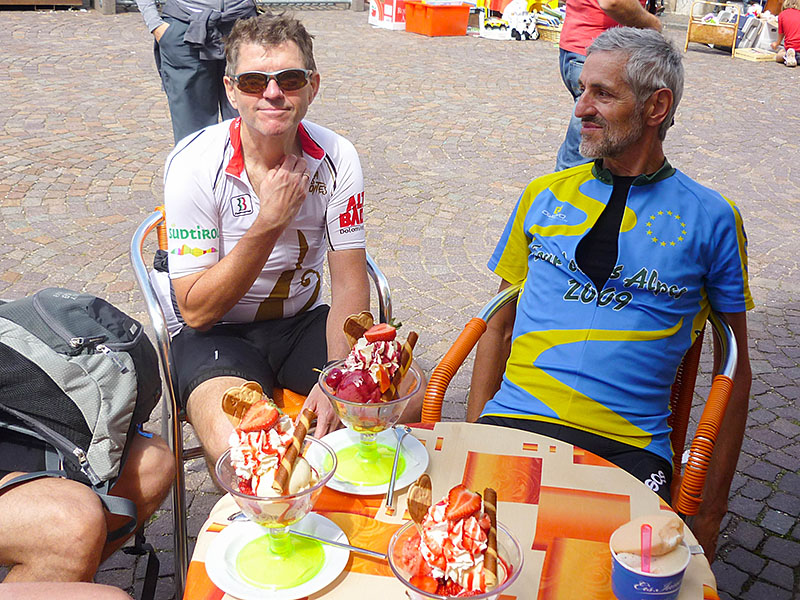 ... zum Eis nach Kaltern