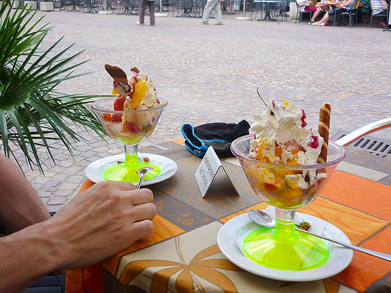 Und als Nachtisch gibt es noch ein Eis in Kaltern!