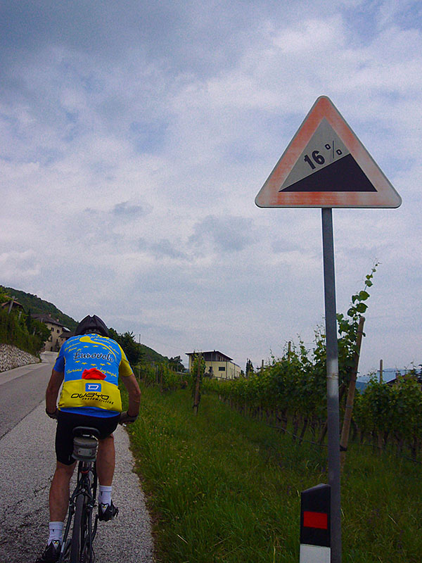 ... um den Berg hochzukommen. Weiter oben wird es sogar noch steiler!
