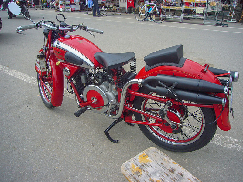 Sch&ouml;ne alte Moto Guzzi