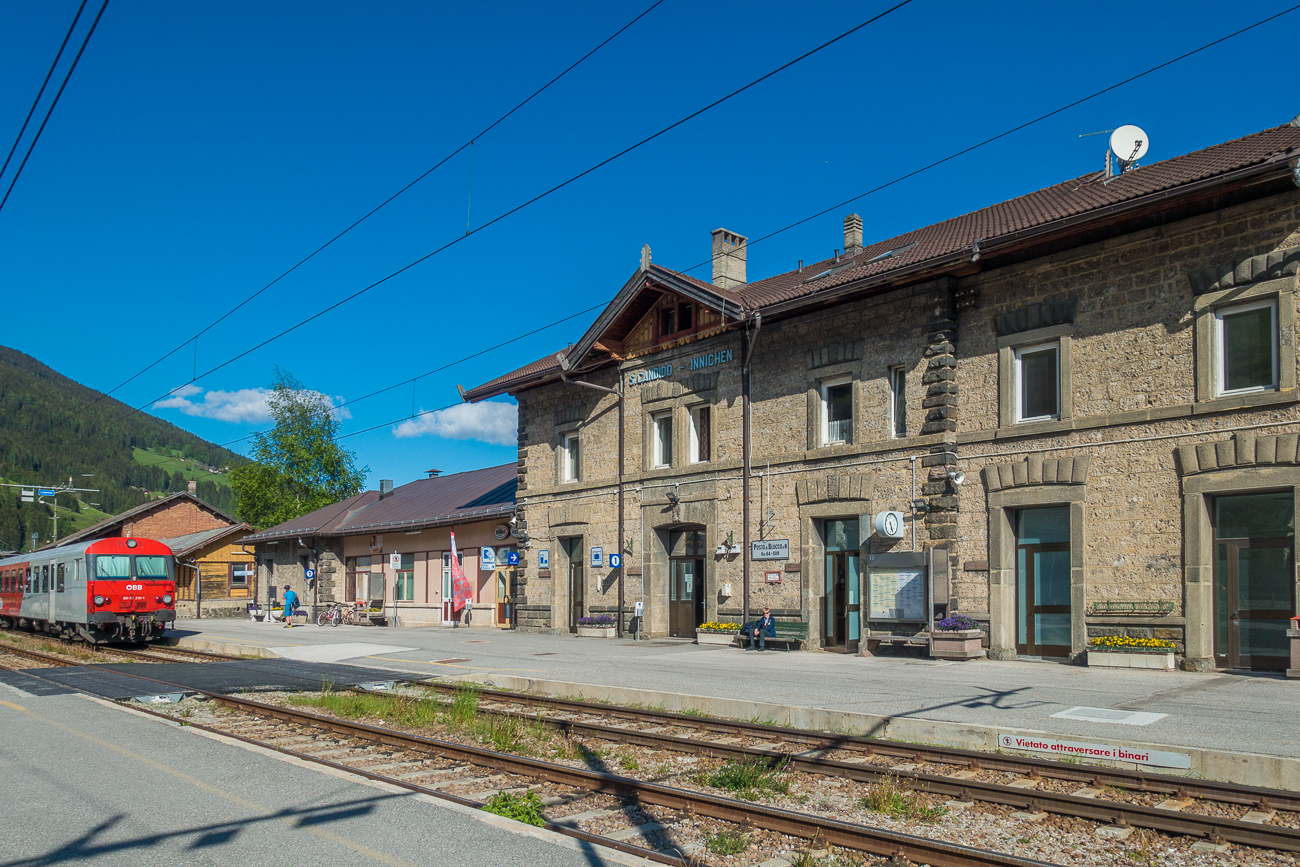 Am Bahnhof in Innichen