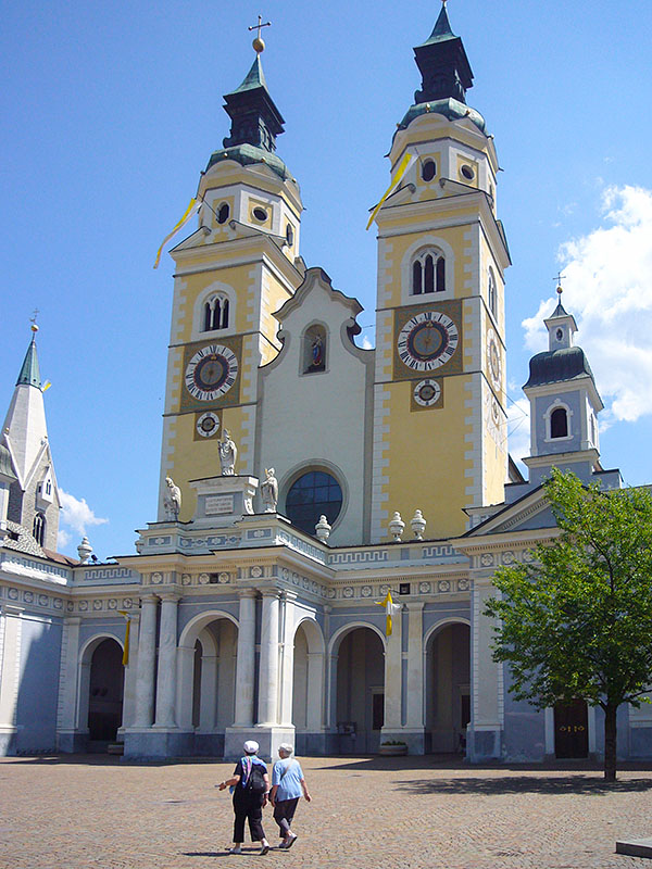 ... mit historischen Geb&auml;uden