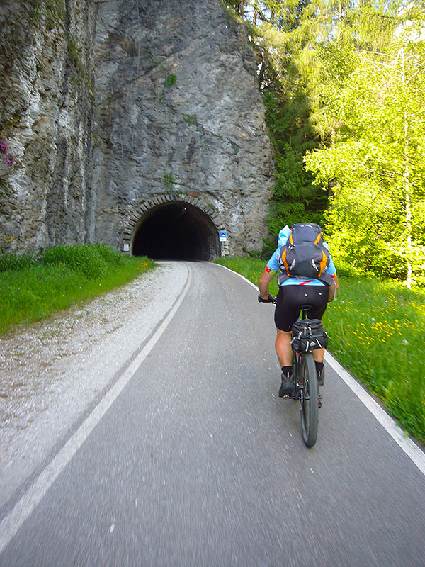 Der Tunnel verspricht Abk&uuml;hlung, wenn auch nur kurzzeitig