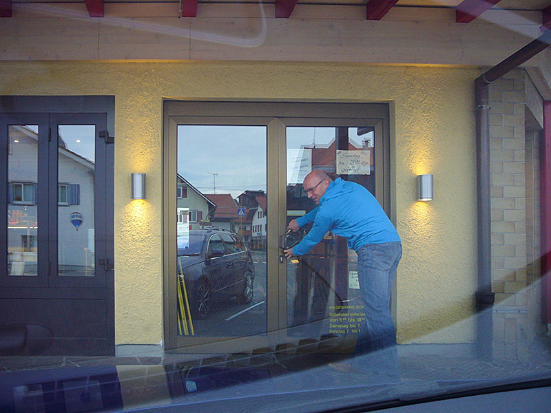 Unsere Stamm-B&auml;ckerei in Nesselwang hat noch zu :-(