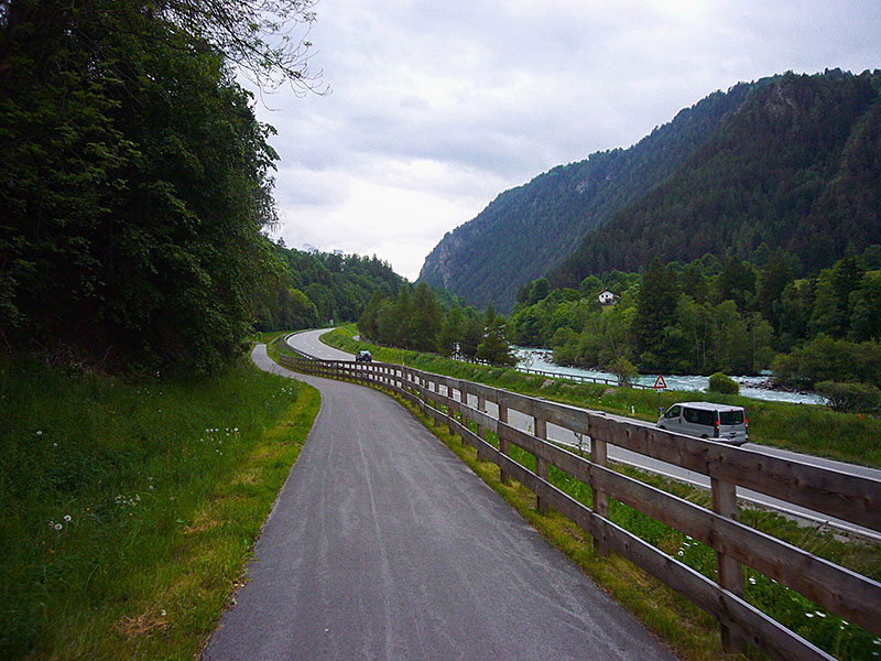 Der Inn begleitet unseren Weg