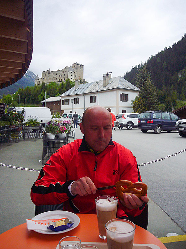 ... obwohl es kurz darauf in Nauders etwas Anst&auml;ndiges gibt ;-)