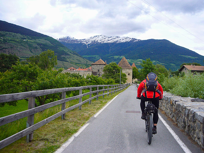 ... das &Ouml;rtchen ist f&uuml;r seine Stadtmauer und den sch&ouml;nen Ortskern bekannt