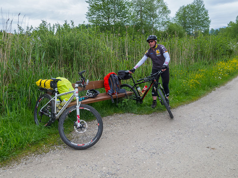 Es wird w&auml;rmer, wir legen etwas Kleidung ab