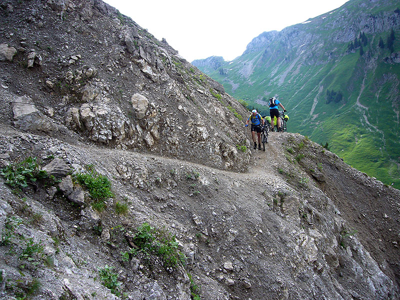 ... auf den warten noch weitere &Uuml;beraschungen ;-)
