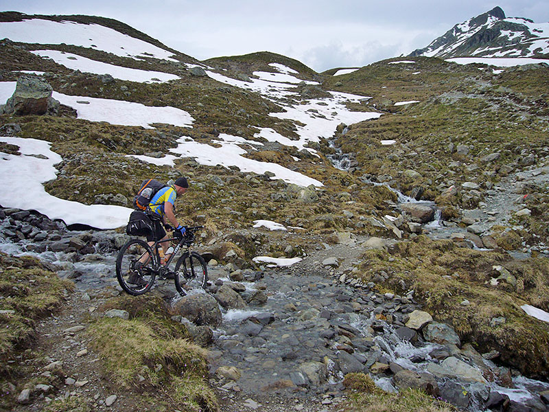 Die Umgebung wird immer wei&szlig;er ...