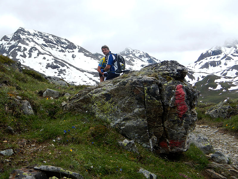 ... wartet ein schmaler Weg auf uns