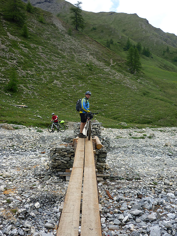 ... komm schon, es ist ja nicht hoch ;-)