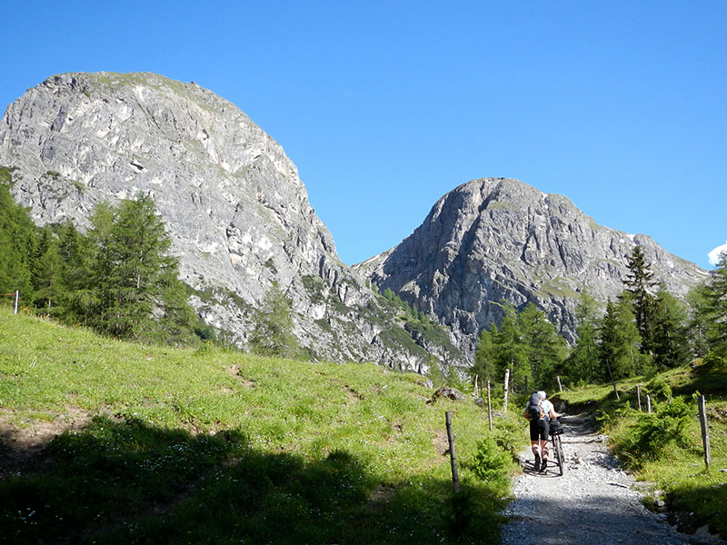 Die Landschaft um uns herum ist toll