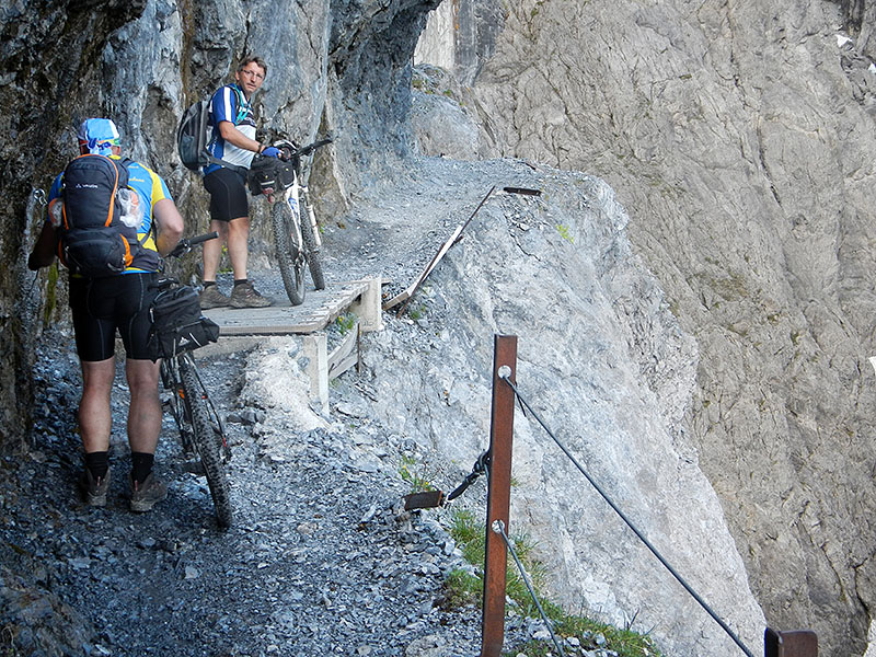 Immer an der Wand lang ...