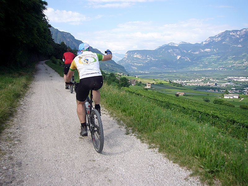 Auf der Fleimstalbahnstrecke