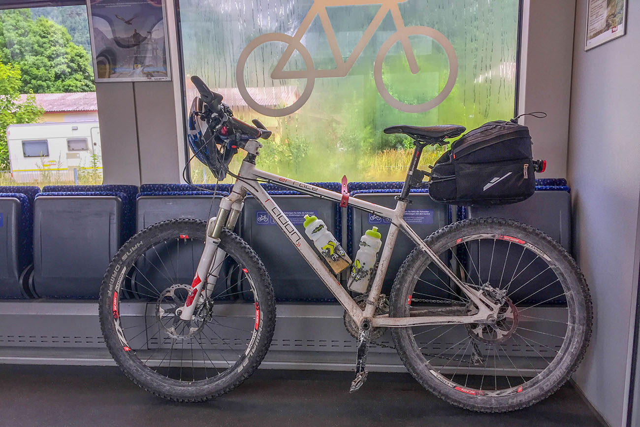 Radl im Zug :-(