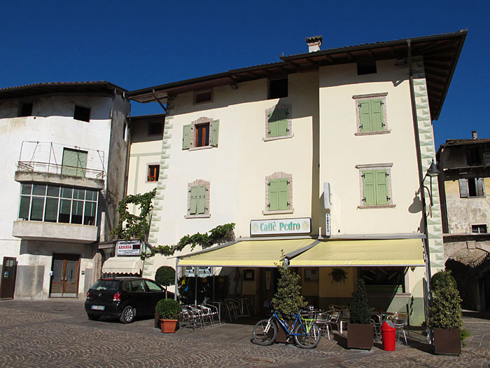 Und einen Cappu gibt es zum Gl&uuml;ck auch