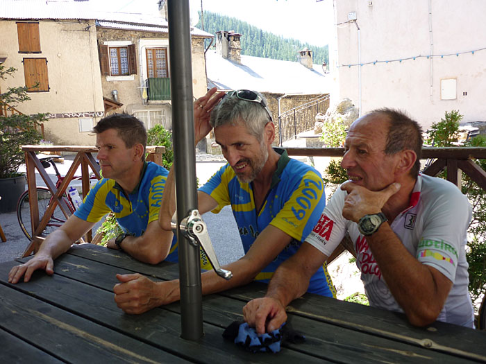 Wo bleibt das Bie ... äh die Cola?